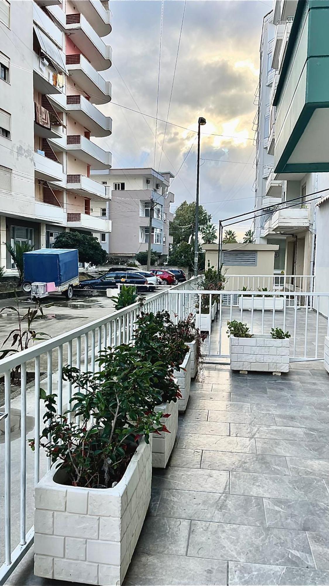 Marina Premium & 4* Vlora