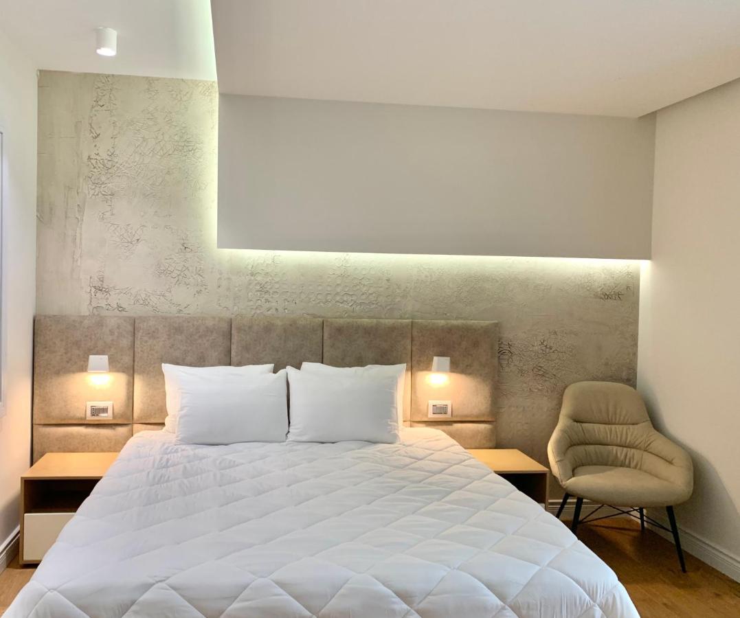 Marina Premium & 4* Vlore