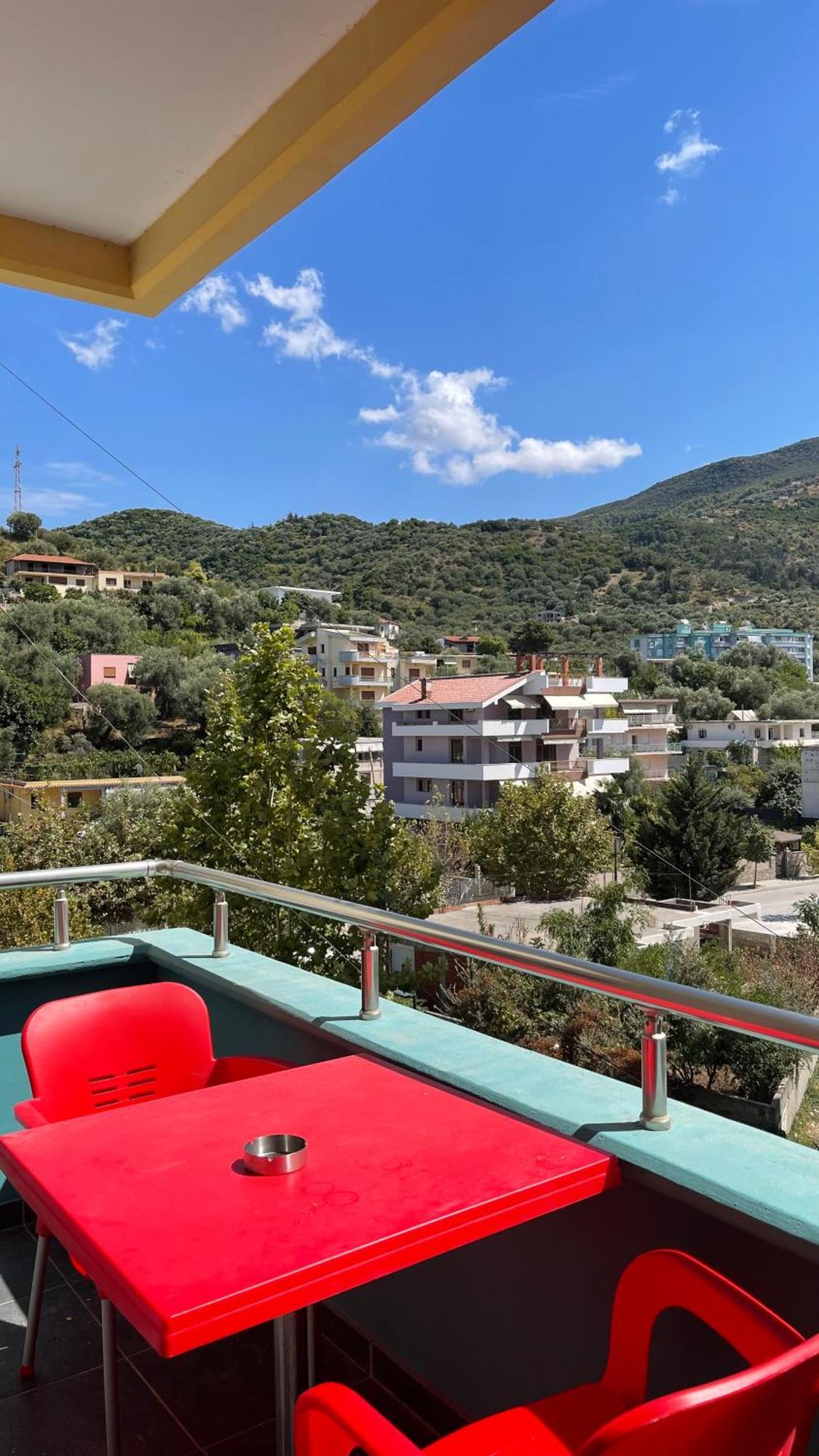 Marina Premium & 4* Vlorë